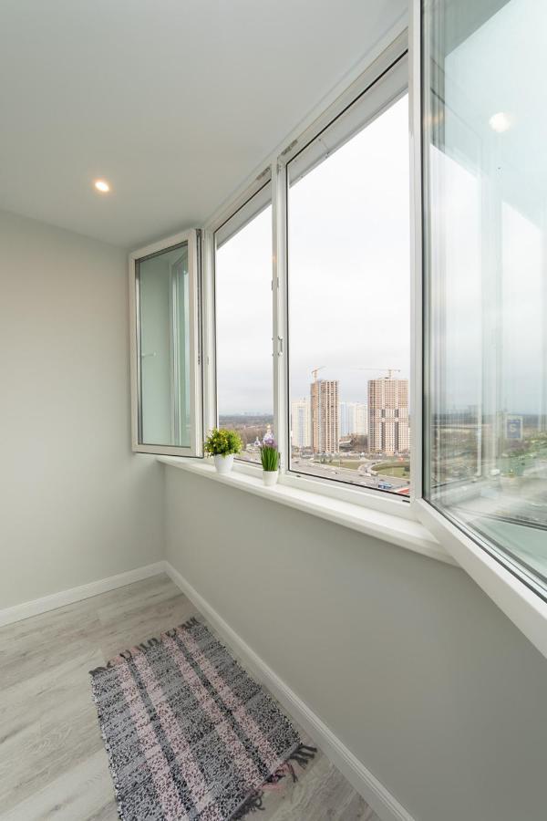 Красивая 1 Комнатная Квартира С Балконом На Теремках 252 Kiew Exterior foto